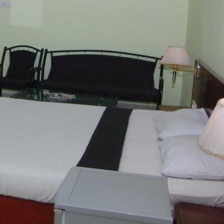 Priya Residency Hotel Secunderabad Exterior photo